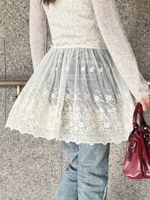 FRIFUL 女款純色蕾絲刺繡透視優雅時尚校園風裙 - 杏色 - 查看 4