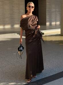 DAZY 两件套女士纯色修身露肩短袖上衣搭配A字系带长裙，优雅套装，春秋夏季 - 棕色 - 查看 4