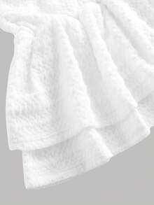 SHEIN Girlism 少女白色纯色针织纹理休闲优雅法式荷叶边3D立体花朵装饰褶皱不对称圆领无袖修身短连衣裙，公主裙，新年派对，春季郊游，日常穿着，女童白色连衣裙，母女套装，婚礼季，花童，聚会 - 白色 - 查看 4