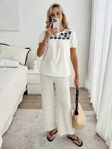 Louniche Elegant Vacation Floral Print Women's Round Neck Puff Sleeve Ruffle Hem Summer Blouse - White - View 3