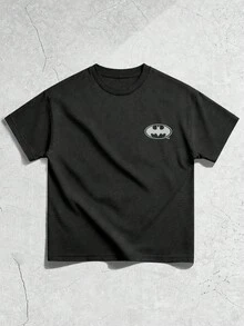 ROMWE MEN Batman X ROMWE 男士休闲宽松动漫人物及标语印花黑色T恤，时尚街头风，适合日常通勤和夏季穿着 - 黑色 - 查看 2