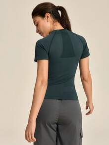 SHEIN In My Nature 女士纯色插肩短袖休闲健身户外T恤 - 墨綠色 - 查看 2