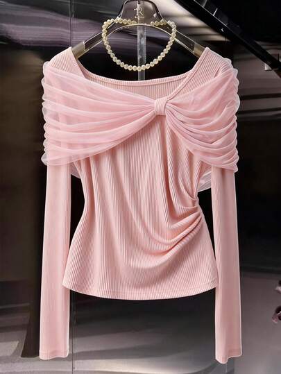 GlowEve CURVE تي شيرت بحجم كبير مع رقعة شبكية مجدولة، بتصميم نحيف وأكمام طويلة