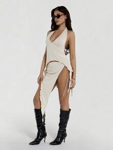 SHEIN ICON Conjunto de 2 piezas para mujer con escote profundo en V, bajo asimétrico, espalda descubierta, cuello de halter y falda con abertura y lazo - Beis - Ver 3