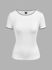 SHEIN EZwear 两件装女士T恤，撞色贝壳花刺绣，舒适休闲百搭，适合外出、街头风、机场穿搭，时尚别致，可搭配，春夏皆宜。 - 彩色 - 查看 5