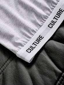 SHEIN 这款女童休闲运动风两件套上衣采用浅灰色弹力舒适针织面料，圆领短袖设计，搭配宽松直筒裤。提花字母图案增添独特韵味，使其成为日常穿着、上学、运动、旅行等各种场合的理想之选。适合春秋两季穿着。 - 灰色 - 查看 5