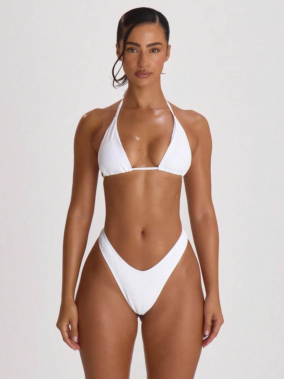 Haut de bikini triangle blanc à nouer autour du cou