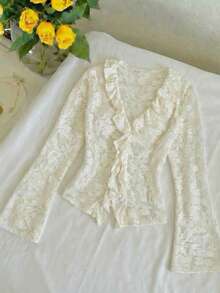 SHEIN MOD 女士杏色提花薄纱长袖上衣，外出上衣，乡村风，海滩度假装，下午茶派对，可爱上衣，情人节，春夏，休闲，派对上衣，蕾丝上衣，女士情人节礼物，时尚，生日装，白色蕾丝长袖上衣，女士蕾丝上衣，优雅白色荷叶边V领上衣 - 杏色 - 查看 5