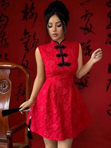 Franclia 新款优雅红色中式无袖立领黑色纽扣提花A字连衣裙，女士春夏连衣裙 - 紅色 - 查看 3