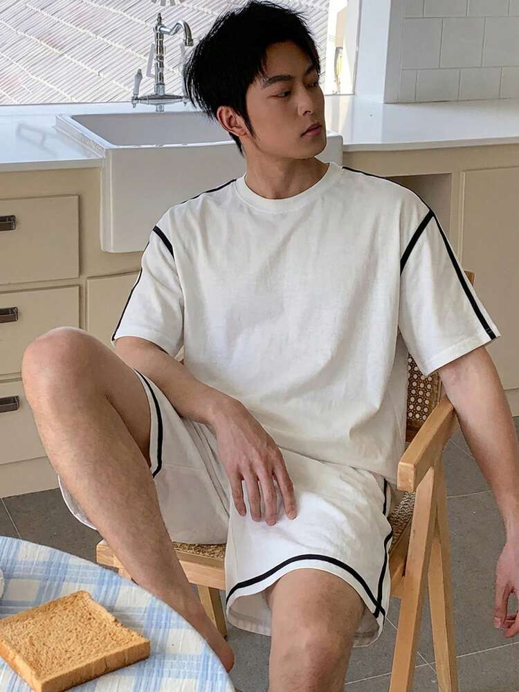 Men's White Short Sleeve Top And Shorts Pajama Set, Summer