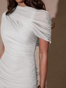 SHEIN BAE 优雅褶皱半身修身连衣裙，适合鸡尾酒会、浪漫约会、秋冬叠穿、派对、正式聚会、万圣节、圣诞节等场合。 - 白色 - 查看 5