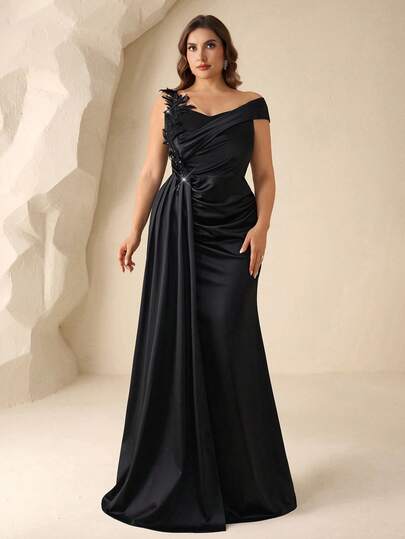 Coutiva Plus Size Floral Embroidered Ruffle Elegant Dress