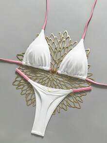 Swim Mod 女士新款V领金属装饰纯色露背挂脖三角比基尼套装，性感丁字泳衣，春夏系带比基尼套装，三角比基尼，钢圈比基尼，钢圈泳衣，贝壳比基尼 - 白色 - 查看 1