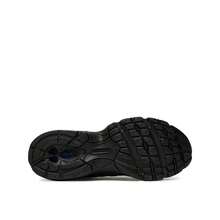 New Balance 740 Unisex Sneakers Black Metallic - Black - View 4