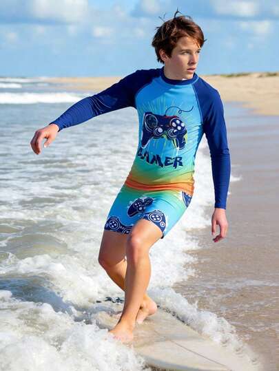 SHEIN Áo chống nắng dài tay phối họa tiết nhiệt đới, kiểu dáng thường ngày dành cho nam thiếu niên, kèm quần bơi boxer.