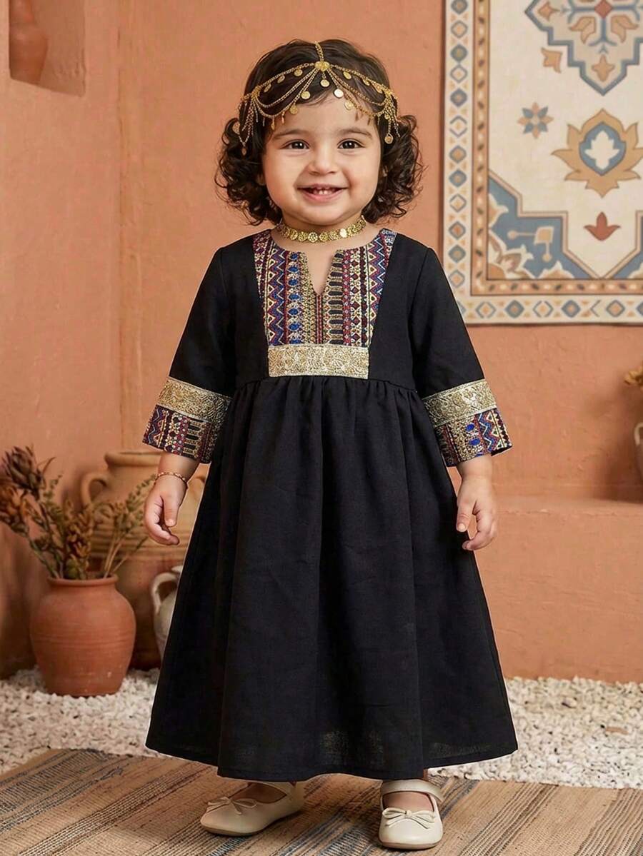 SHEIN 女嬰黑色 Ahlam 祈禱系列秋季優雅鑽石圖案拼接長袖 Abaya 洋裝,婚禮賓客 Al-Adha 穆斯林端莊 Kaftan 洋裝 - 紅色 - 查看 1