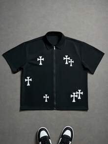 Manfinity Roghcode Men's Cross Print Zip Collar Short Sleeve Shirt - Black - View 4