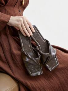 CUCCOO BIZCHIC 女士银色网眼简约平底鞋，优雅休闲，舒适易穿，适合工作、通勤、约会、正式场合等各种场合。 - 咖啡棕 - 查看 5