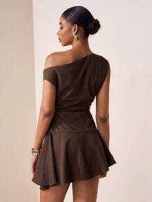 Zivah 2026春夏新款音乐节、复活节、圣帕特里克节、情人节、约会、西部风情、游牧风、生日派对、毕业典礼、大学、学生、日常穿着、百搭基础款、休闲、度假、邮轮旅行、海滩、日光浴、爆款、街头风、婚礼宾客波西米亚风、通勤、早午餐、机场、派对、假日郊游、办公室穿着不对称肩部A字亚麻棕色连衣裙 - 棕色 - 查看 3