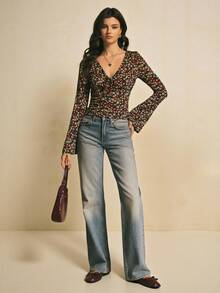 Poéselle Áo thun dài tay cổ chữ V buộc phía trước họa tiết hoa cho nữ - Áo thun Cottagecore cổ điển co giãn cho phong cách mùa thu Áo thun dài tay buộc phía trước họa tiết hoa cho nữ Áo cánh Cottagecore Áo thun hoa Y2k Áo cổ chữ V nhún bèo Áo thun Jersey ôm vừa vặn họa tiết hoa mùa thu cho nữ Áo thun dài tay cổ chữ V họa tiết hoa nhỏ xinh xắn, vừa vặn, thanh lịch, buộc phía trước - Nhiều màu - Xem 7