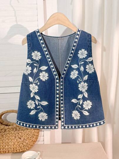 Comfortcana Blusa de mezclilla casual con cuello en V, estampado floral, versátil para uso diario, para mujeres de talla grande. Top de verano, vacaciones de primavera, San Valentín, fiesta, ceremonia de graduación, vacaciones de verano para mujeres. Blusa casual con cuello en V, sin mangas, de mezclilla, con bordado floral y ribete geométrico, de moda y casual.