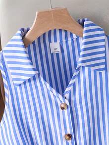 SHEIN Sparklyn 1件女童时尚新款春夏休闲编织条纹翻领手工纽扣无袖连体裤，配腰带，适合日常外出、休闲、派对等场合。 - 藍色 - 查看 6