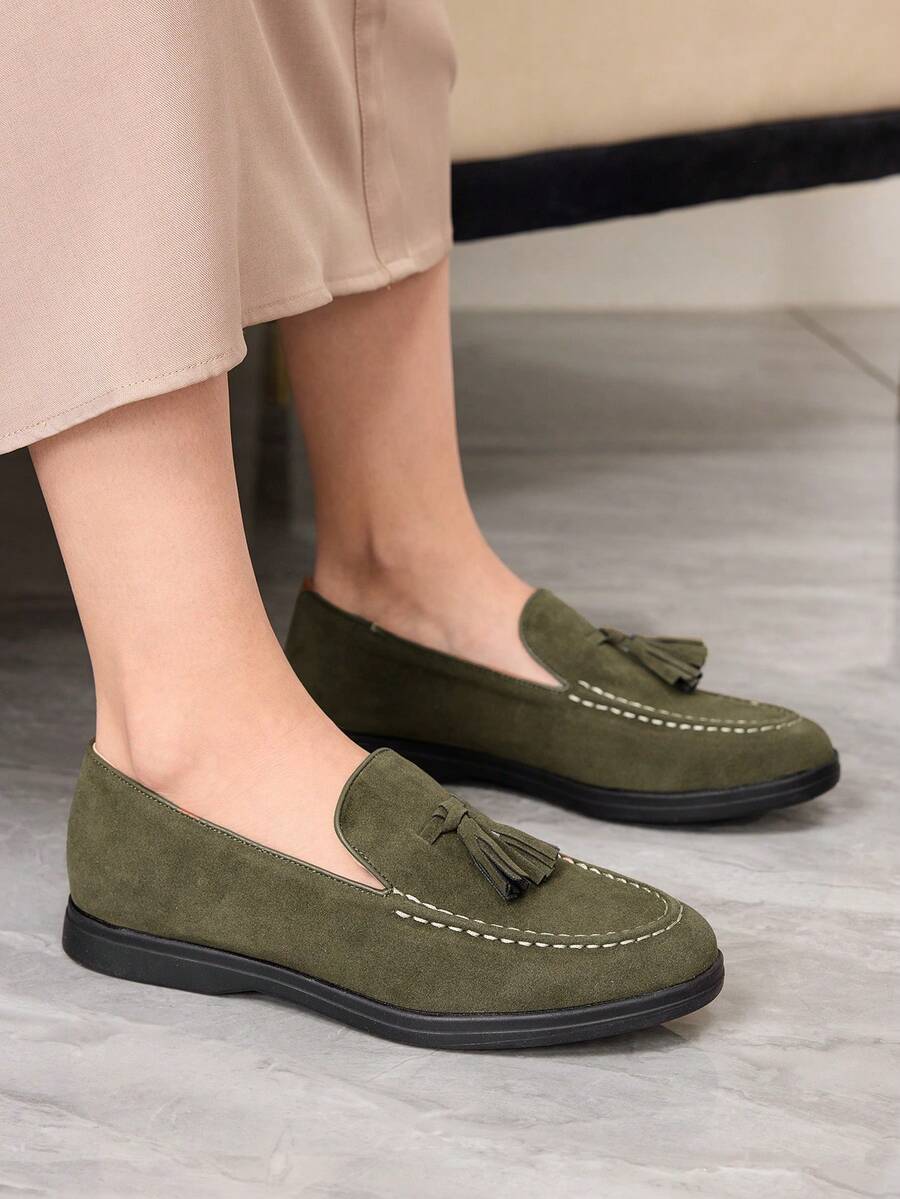 Sleekvia Sepatu Loafer Datar Kasual Serbaguna untuk Perjalanan, Dekorasi Rumbai, Cocok untuk Hari Valentine - Dark Green - View 1