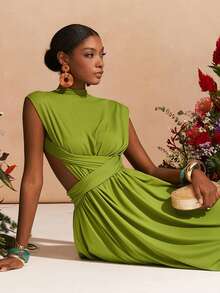 Zivah 2026春夏新款音乐节、复活节、圣帕特里克节、情人节、约会、西部风、游牧风、生日派对、毕业典礼、大学、波西米亚风、通勤、早午餐、机场、派对 V领短袖褶皱腰A字长裙，露背设计，不对称下摆，绿色 - 綠色 - 查看 5