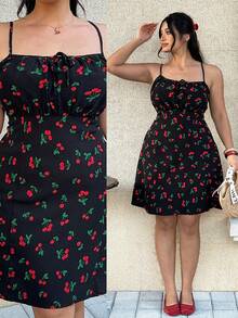 SHEIN EZwear Vestito casual a canotta con stampa di ciliegie e laccio frontale, taglie comode per donna - nero - Visualizzare 1