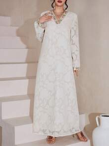 Al Najma V领花卉蕾丝边提花阿拉伯风格女式连衣裙 - 杏色 - 查看 3