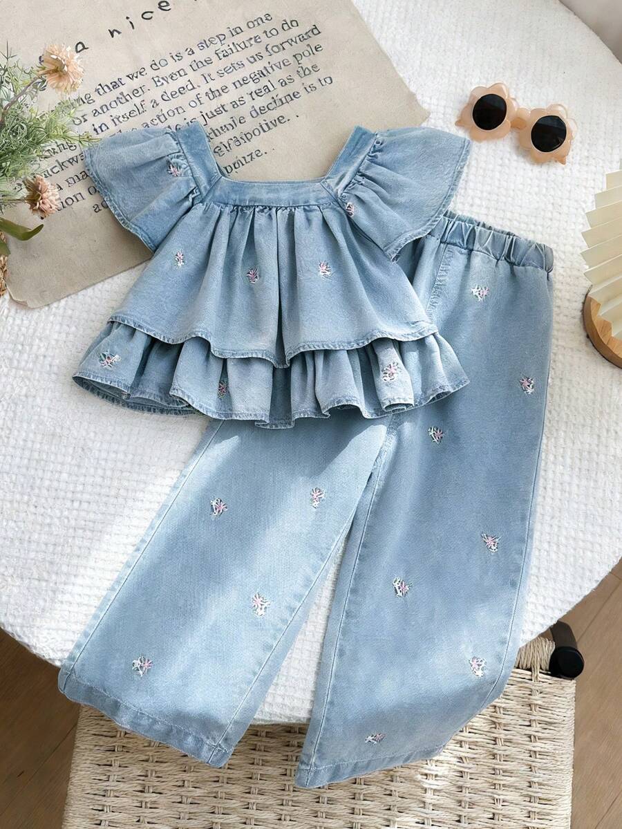 女童碎花宽松褶饰上衣，搭配荷叶边和阔腿休闲牛仔裤，时尚套装 - 淺色水洗藍 - 查看 1