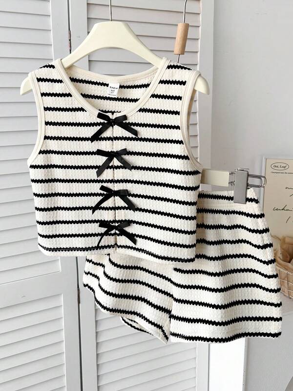 SHEIN Tween Girls' Brown & White Striped Knit Textured Sleeveless Crop Top And Loose Shorts 2-Piece Vacation Casual Outfit, Spring/Summer