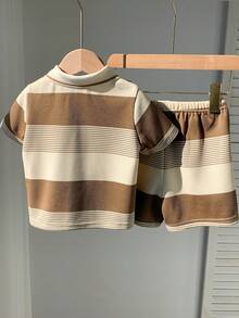 SHEIN 两件套男女通用婴儿服装，可爱夏季针织条纹卡通熊印花短袖T恤和松紧腰短裤，适合生日派对、锐舞派对、晚宴、演出、婚礼、宝宝满月、洗礼、一周岁生日庆祝、婚礼宾客、迎婴派对等场合。 - 彩色 - 查看 4