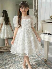 SHEIN 少女3D立体花朵圆领泡泡袖A字连衣裙，小公主裙，婚礼季礼服，花童礼服，白色连衣裙 - 白色 - 查看 2