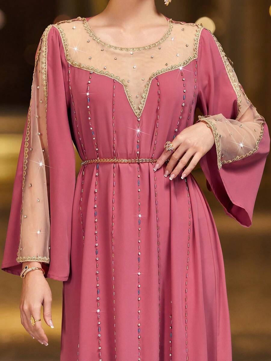 Layrah 西瓜粉色蕾丝镂空装饰金属腰带阿拉伯风格连衣裙 - 粉色 - 查看 1