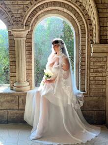 Lyrianda 法式复古柔软雪纺薄纱小众优雅新娘婚纱，露肩、V领、挂脖、无袖披肩，搭配同色蕾丝拼接优雅婚纱，白色 - 白色 - 查看 4