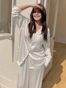 Dazy Plus Conjunto de pijama de pantalón y blusa de manga larga con botones y estampado de lunares para mujer de talla grande - Blanco - Ver 7