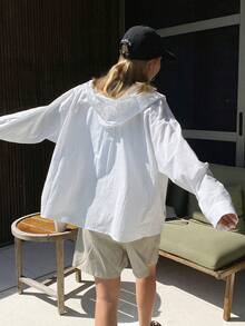 DAZY 女士撞色蕾丝宽松连帽长袖休闲度假防晒衬衫，春夏款 - 白色 - 查看 2