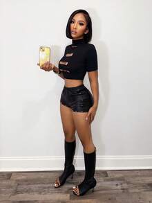 BamGleam 女士性感镂空露脐短袖T恤，V领做旧T恤 - 黑色 - 查看 4