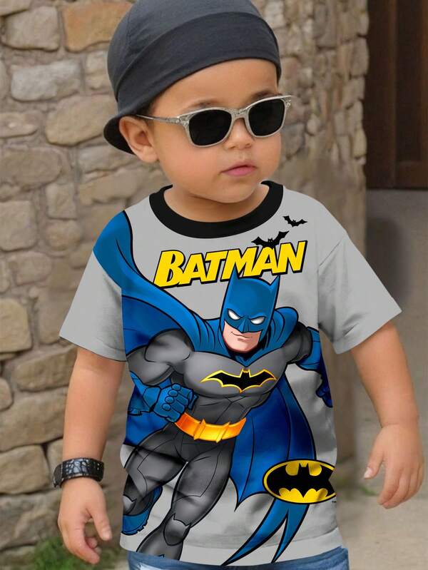 BATMAN X SHEIN Young Boy Classic & Stylish Superhero Graphic Print Short Sleeve T-Shirt, Casual For Summer