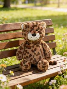 这款可爱的猫咪玩偶造型各异，有躺卧和蹲伏两种姿态，采用哑光兔毛印花，由超柔软短绒毛材料制成，手工钩织而成，填充纤维，是送给父母的完美礼物。 - 彩色 - 查看 6