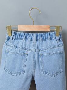 SHEIN Playful Pals 男童牛仔裤夏季新品：时尚休闲牛仔短裤，浅蓝色牛仔布，复古做旧破洞设计，直筒宽松版型，舒适柔软面料。适合日常通勤、上学、户外活动等各种场合。男童牛仔短裤 - 淺色水洗藍 - 查看 6
