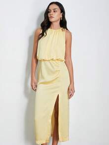 Aveloria Modichic Cream Yellow High Gloss Satin Textured Round Neck Ruched Waist Hem Slit French Chic Elegant Commute Dress With Metal Asymmetric Buckle Pin Pleated Sleeveless - Yellow - View 6