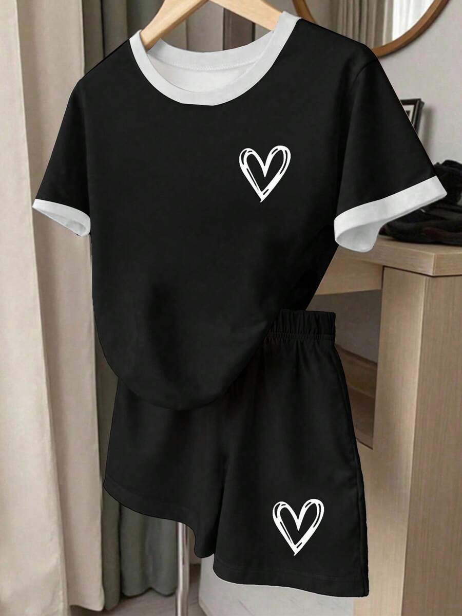 2件套少女休闲黑白爱心印花撞色领短袖上衣和短裤套装，适合春、夏、秋季户外、街头穿着，爱心设计，黑白撞色，舒适日常穿着，经典款 - 黑色 - 查看 1