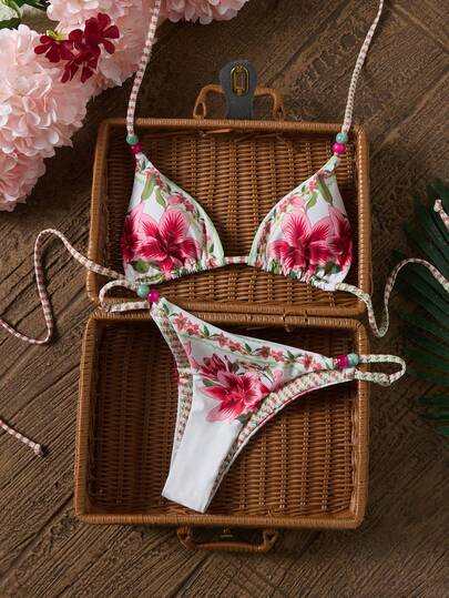 Swim Vcay Bộ bikini hai mảnh dành cho nữ, kiểu dáng thường ngày, thích hợp cho kỳ nghỉ biển, với họa tiết in màu sắc tươi tắn và chất liệu vải mềm mại.