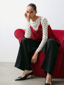 Maija 浪漫优雅的情人节酒红色缎面蕾丝拼接侧开衩女士吊带背心，夏季款 - 酒紅色 - 查看 5