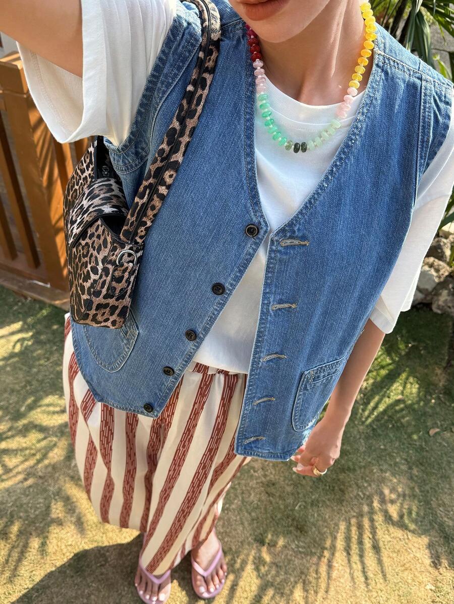 Livesso 女士纯棉蓝色无袖V领休闲牛仔衬衫，夏季 - 藍色 - 查看 1