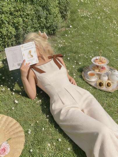 SHEIN MOD Round Neck Sleeveless Khaki Jumpsuit With Contrast Edging, Bow Decoration, Waist-Defining And Flared Skirt Design – Vintage Court Style, Old Money Vibe, Suitable For Work, Back-To-School, Date, Party, Festival, And Birthday Bow Jumpsuit Woman Jumpsuit Elegant Jumpsuit Brown Jumpsuit, Valentine's Day