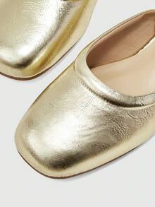CUCCOO BIZCHIC 女士金属色休闲百搭平底鞋 - 金色 - 查看 7