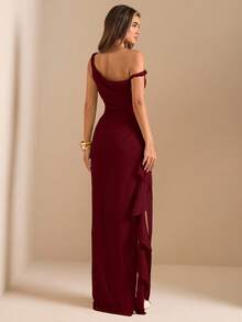 SHEIN BAE Autumn/Winter Bridesmaid Dress, Party Oblique Shoulder Twist Knot Strapless Sexy Pleated High Slit Ruffle Wrap Long Dress, Elegant Ruffle Hem Maxi Oblique Shoulder Dress For Women - Burgundy - View 2
